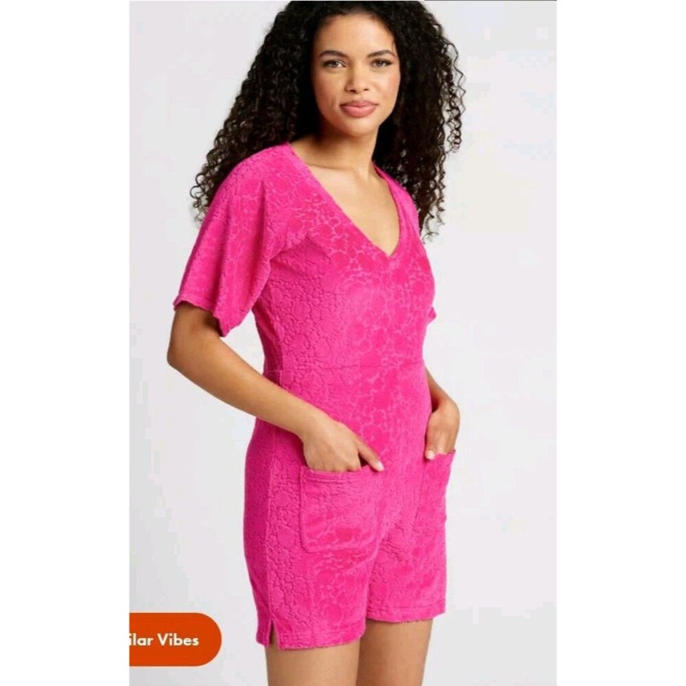 Modcloth Beach Chaser Velour Romper Sweet Berry Pink Pockets Keyhole Size M